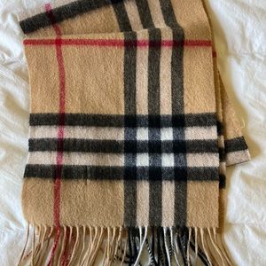 Burberry Scarf. Authentic.